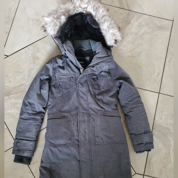 Grey Aritzia TNA Verbier Parka - Picture 2 of 6